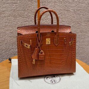 Classic Hermes Bag: A Stylish and Versatile Choice for Elegance